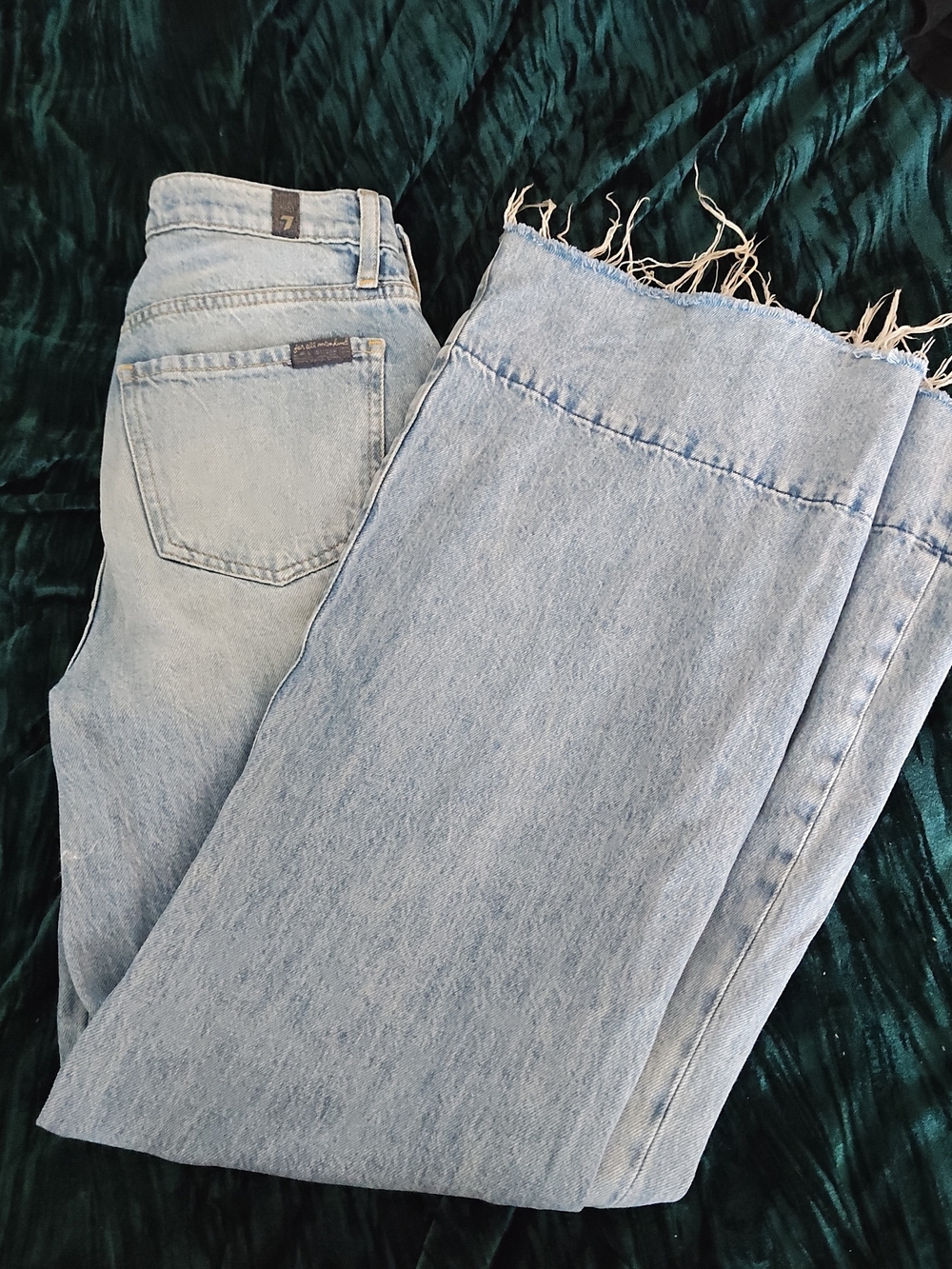 ULTRA HIGH RISE JO in Luxe Vintage$218 Straight-Leg Women’s Jeans 24 Euc